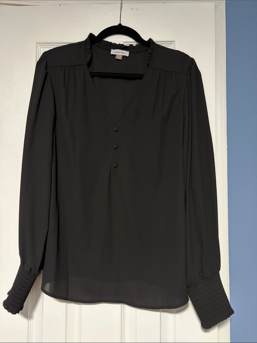 Calvin Klein Black Long-Sleeve V-Neck Blouse with Smocked Cuffs